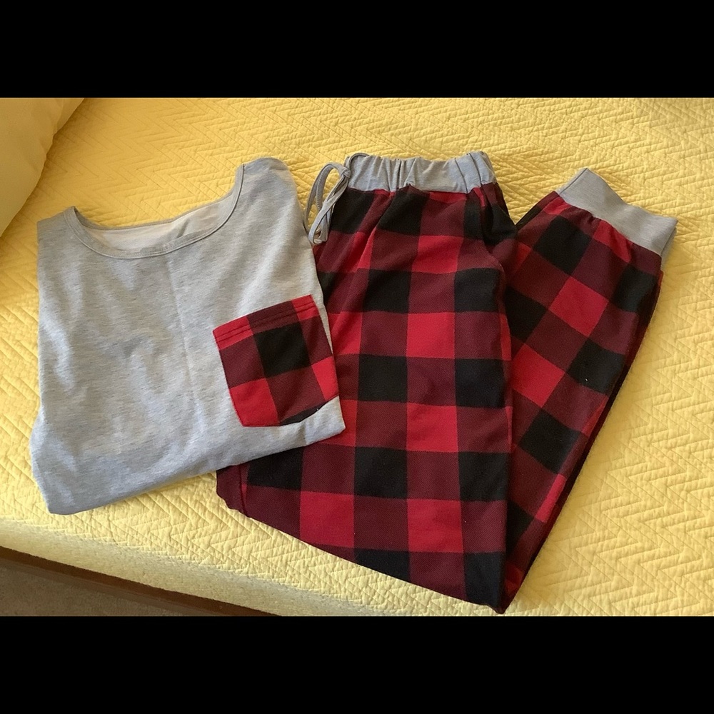 Women’s Gray with Red & Black Buffalo Plaid Pajamas